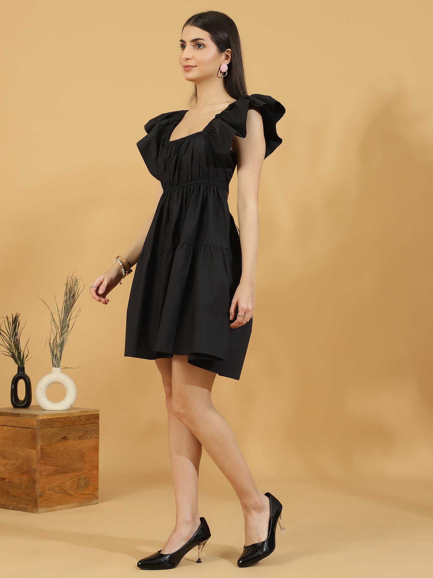 Solid Squared Neck Puff Sleeve One Piece Dress (Black)