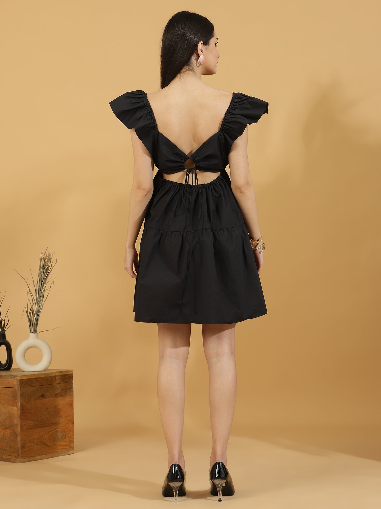 Solid Squared Neck Puff Sleeve One Piece Dress (Black)