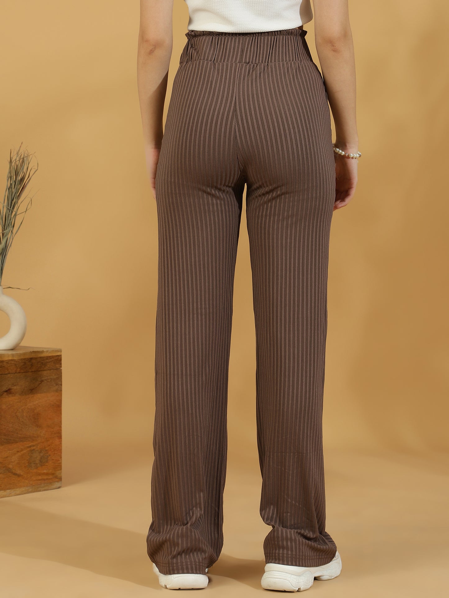 Solid Ribbed Trousers (Brown)