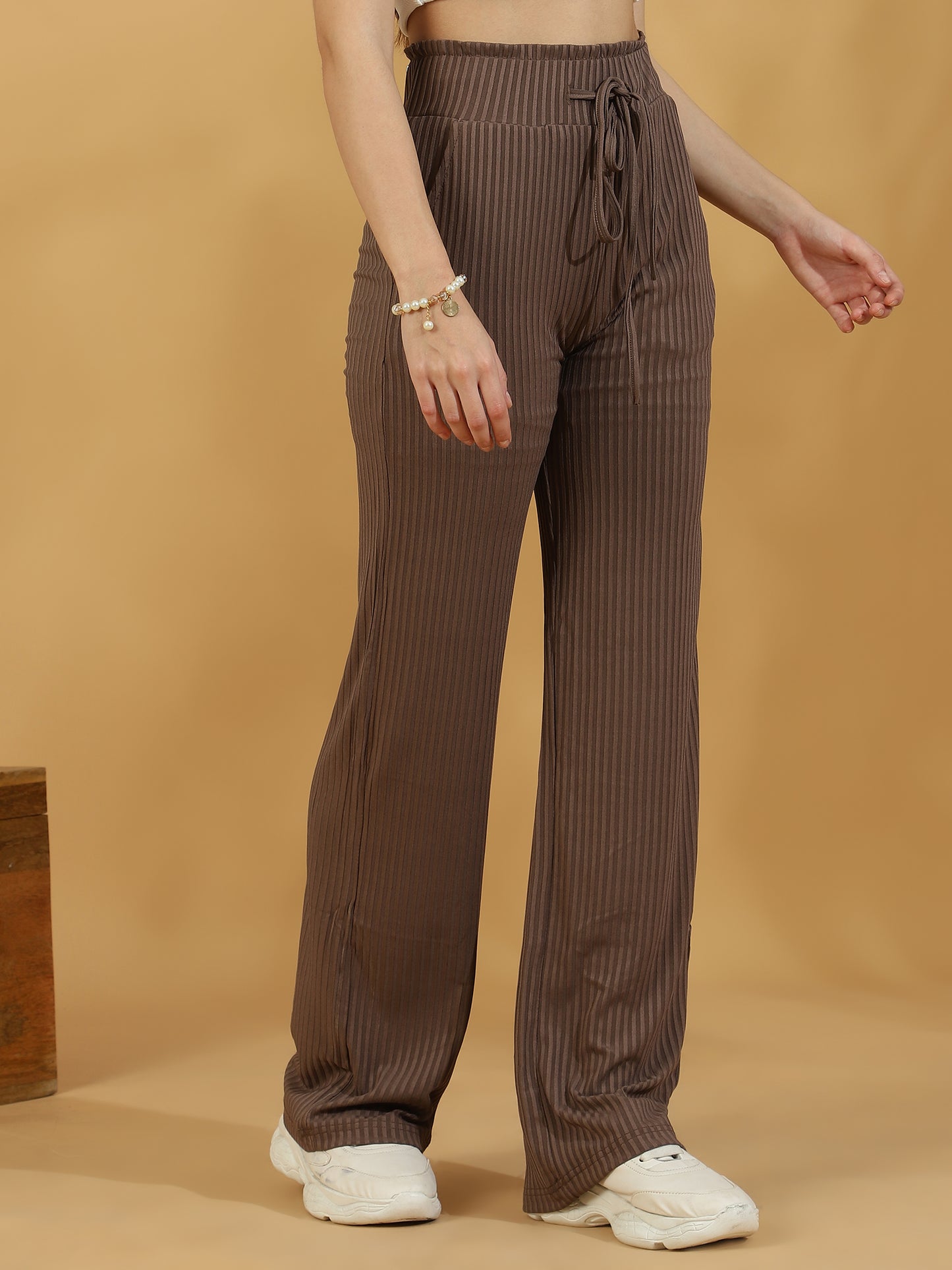 Solid Ribbed Trousers (Brown)