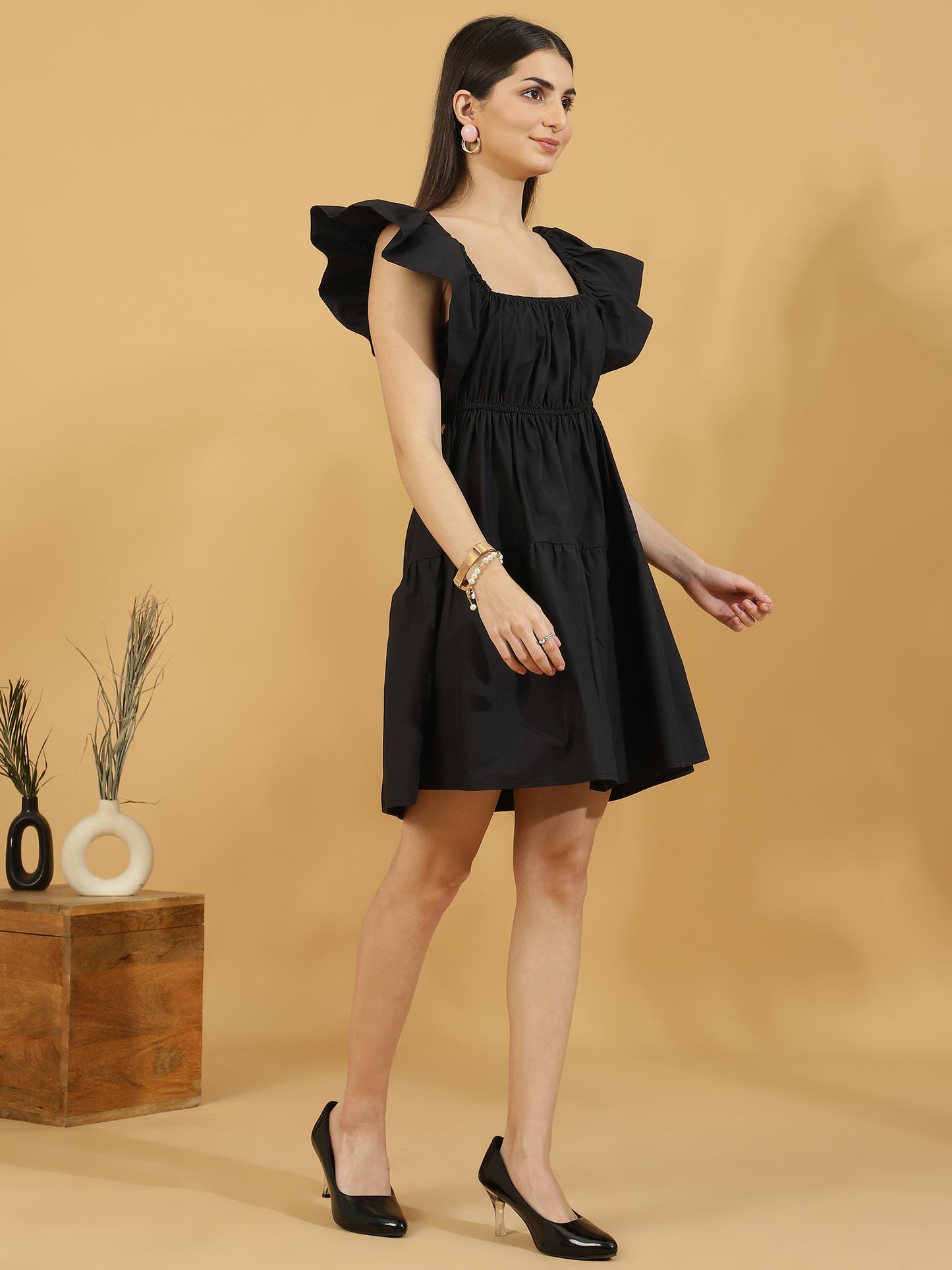 Solid Squared Neck Puff Sleeve One Piece Dress (Black)