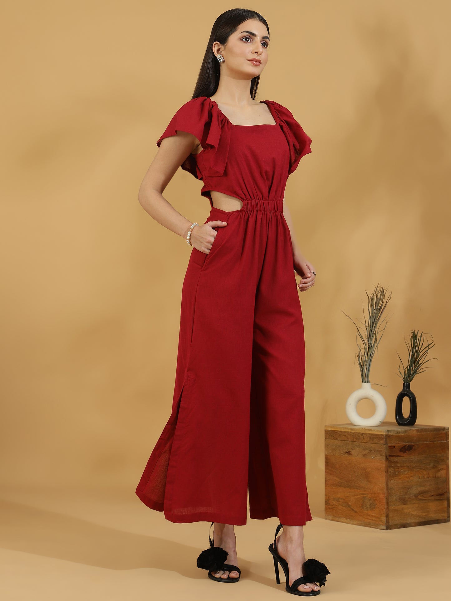 Solid Cutout Sleeveless Jumpsuit (Red)