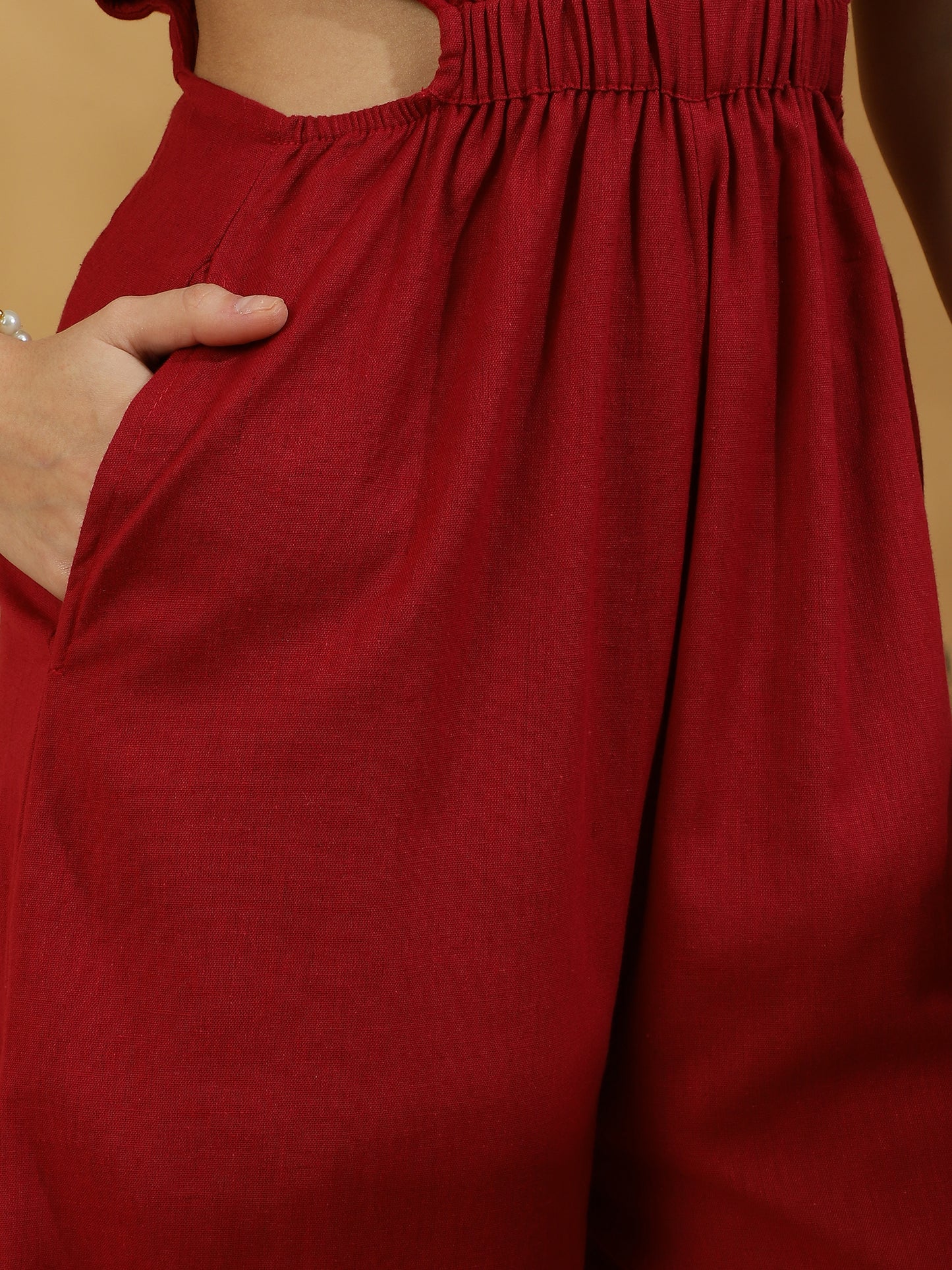 Solid Cutout Sleeveless Jumpsuit (Red)