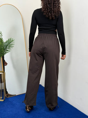 Color_Dark Brown