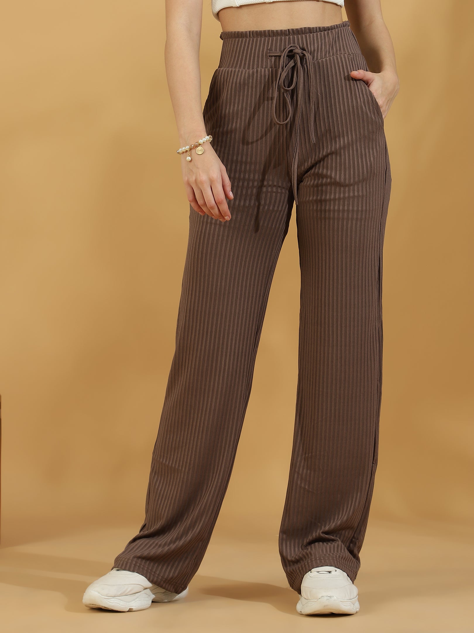 Solid Ribbed Trousers (Brown)