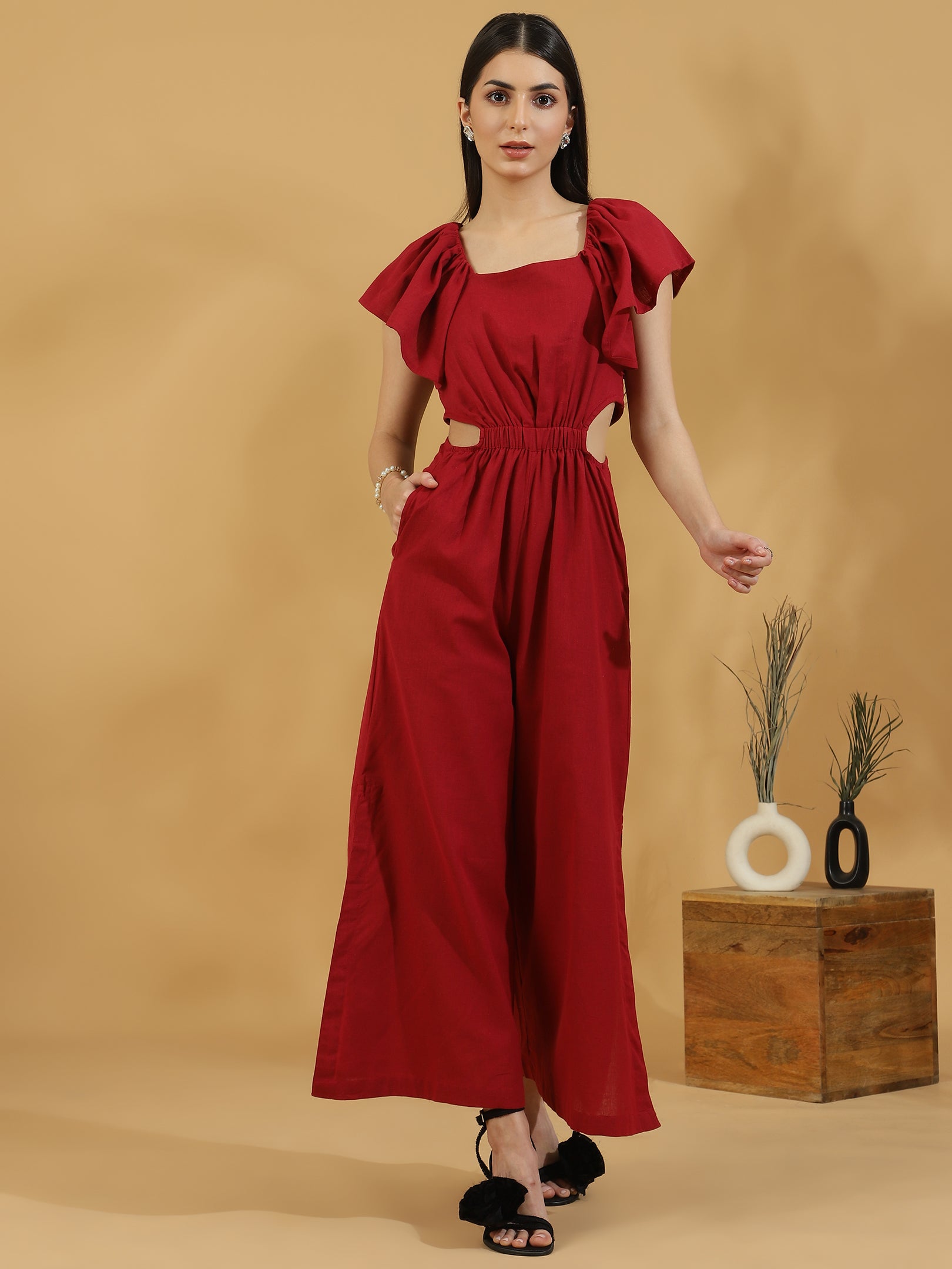 Solid Cutout Sleeveless Jumpsuit (Red)