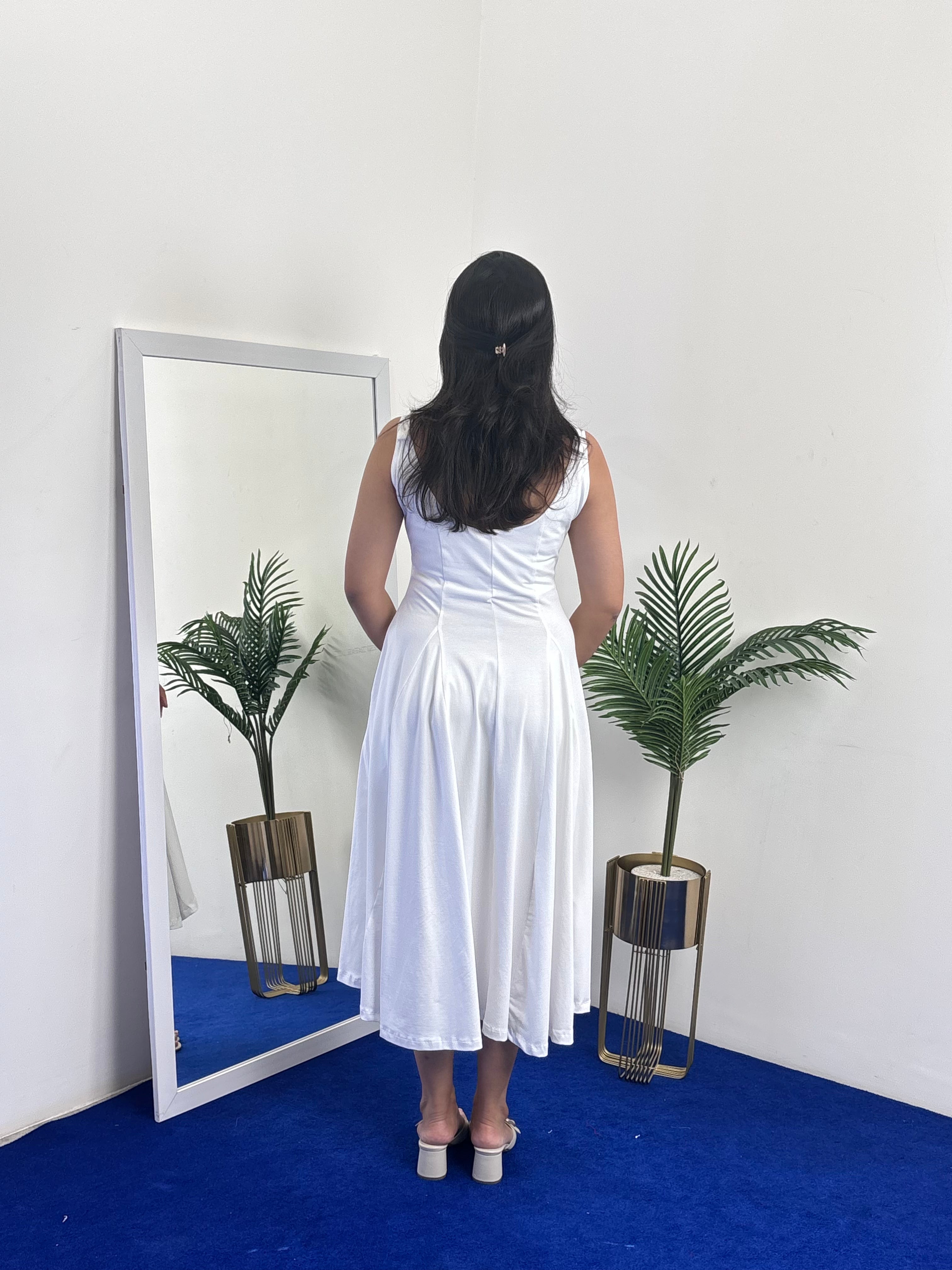 Solid Sleeveless Square Neck Dress (White)